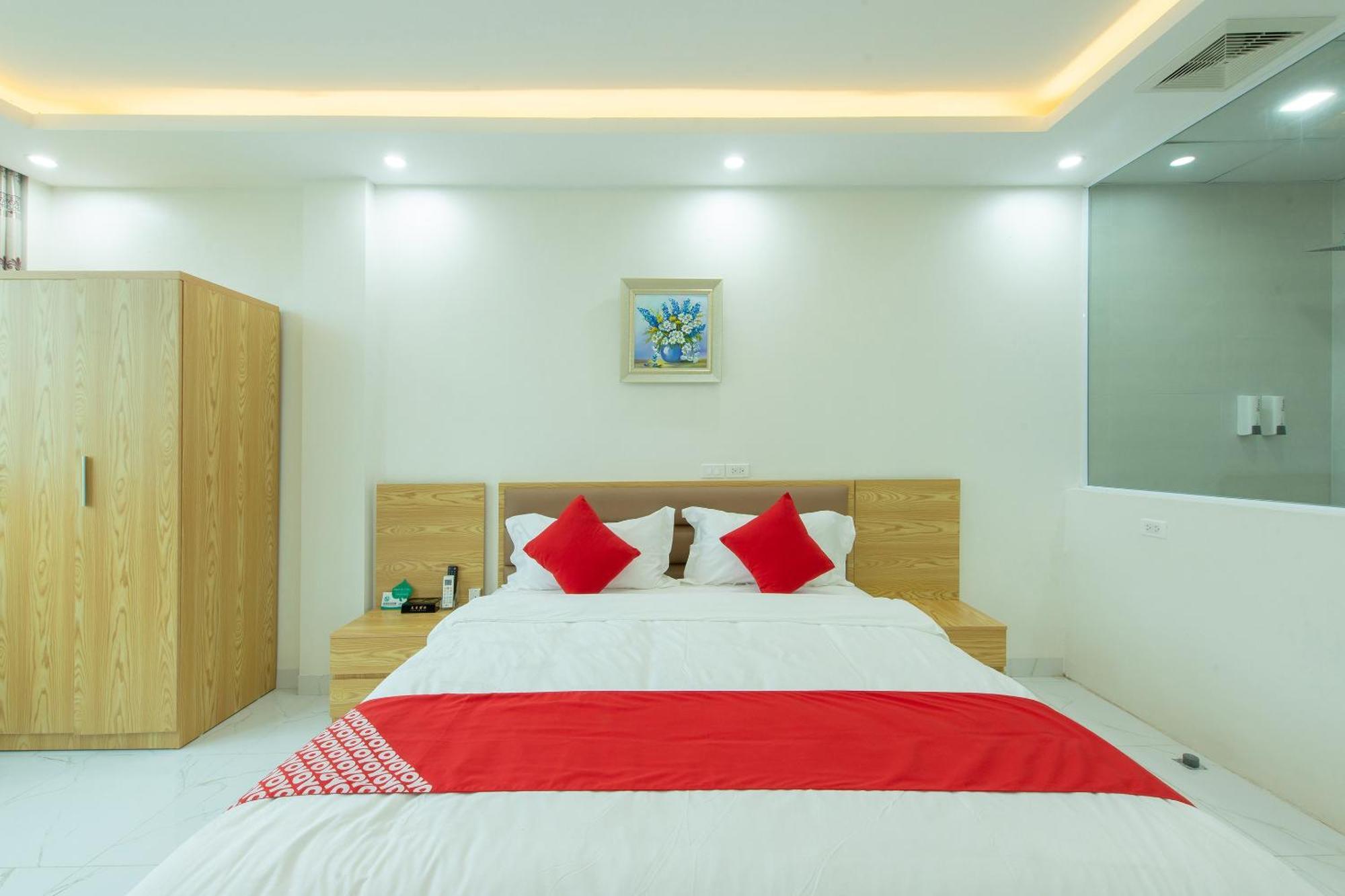 Capital O 417 Truong Son Hotel Hanoi Eksteriør bilde